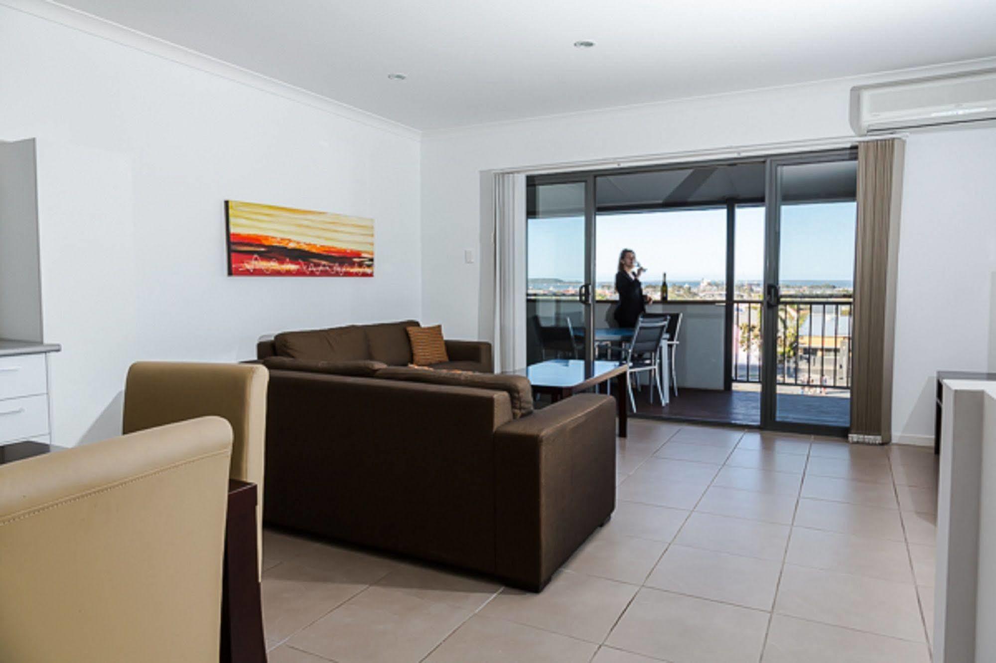 Gladstone Heights Executive Apartments Extérieur photo