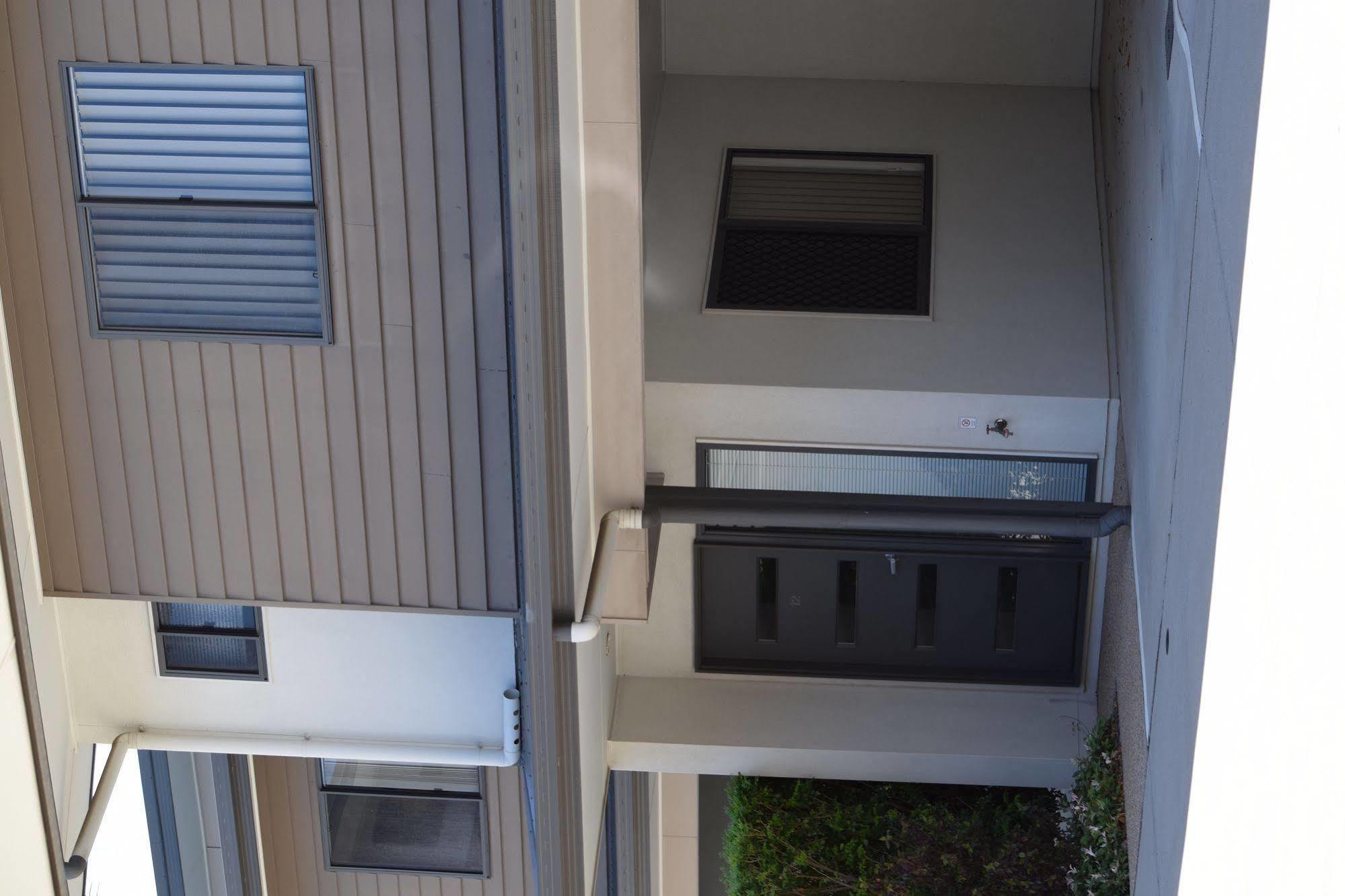 Gladstone Heights Executive Apartments Extérieur photo